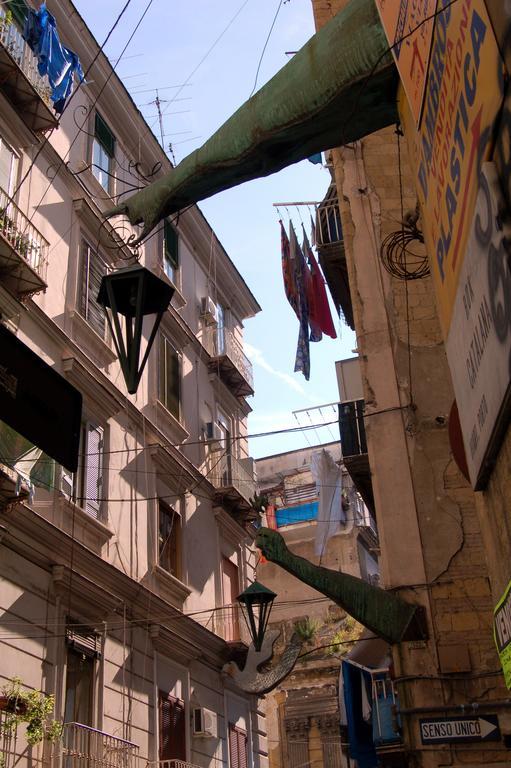 דירות נאפולי La Fontana Di Rua Catalana מראה חיצוני תמונה